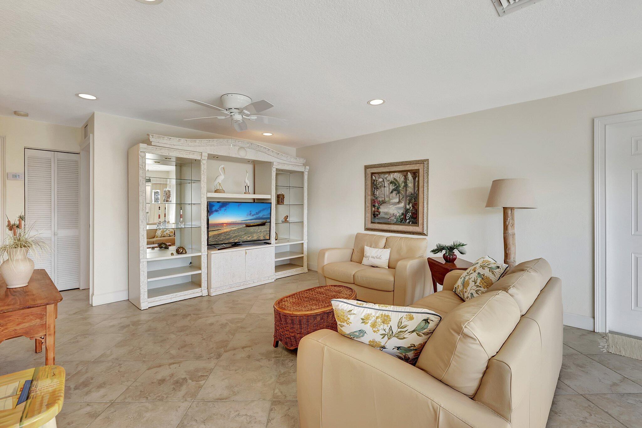 3541 NE Ocean Boulevard 6