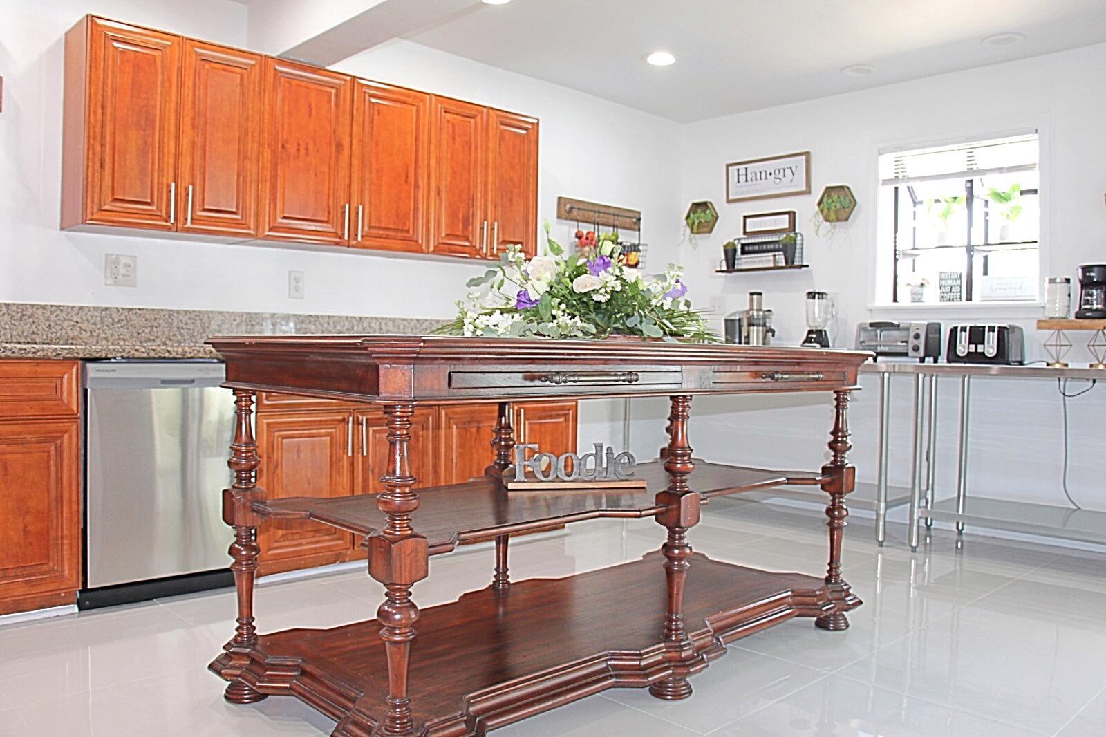 LAKE CLARKE MNR - Residential