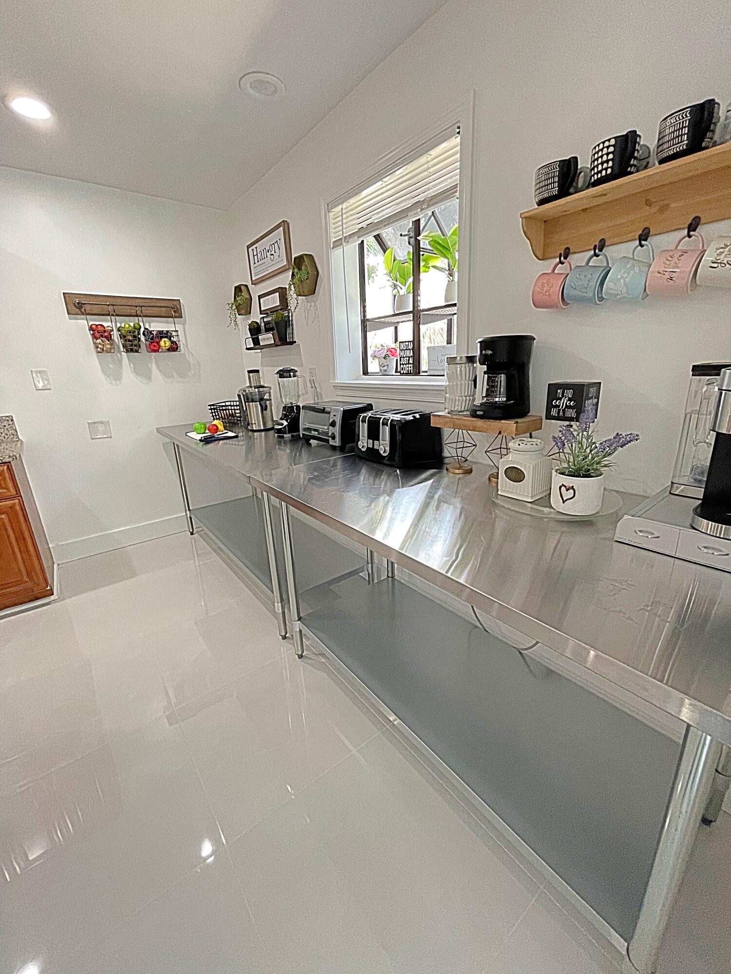 LAKE CLARKE MNR - Residential