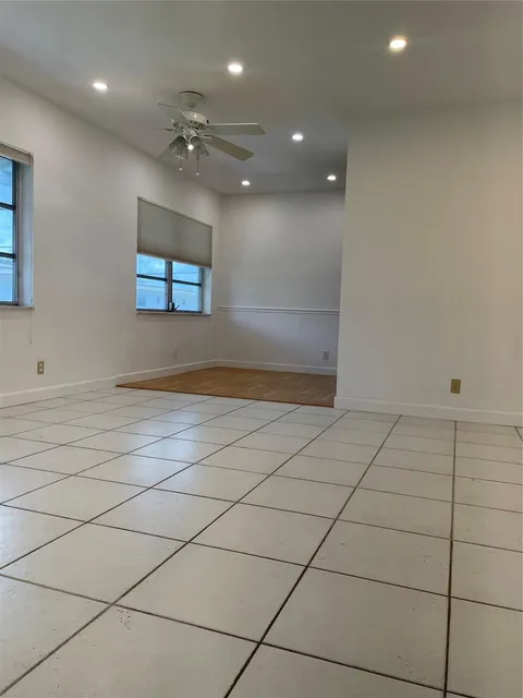 1300 N 17th Ave Unit 206, Hollywood, FL MLS: F10427328