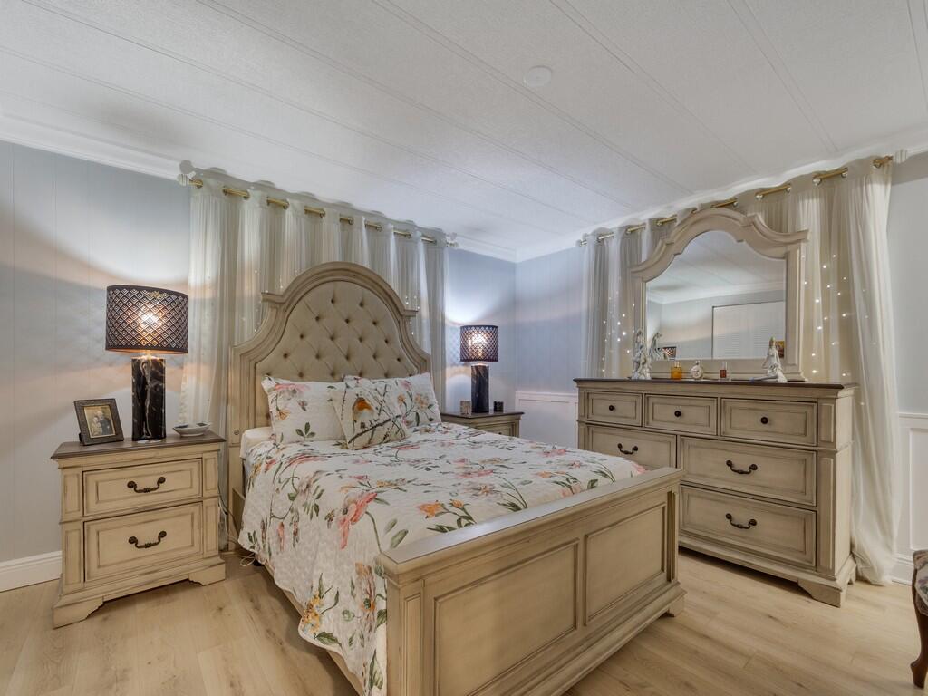 Pinelake Village - Residential