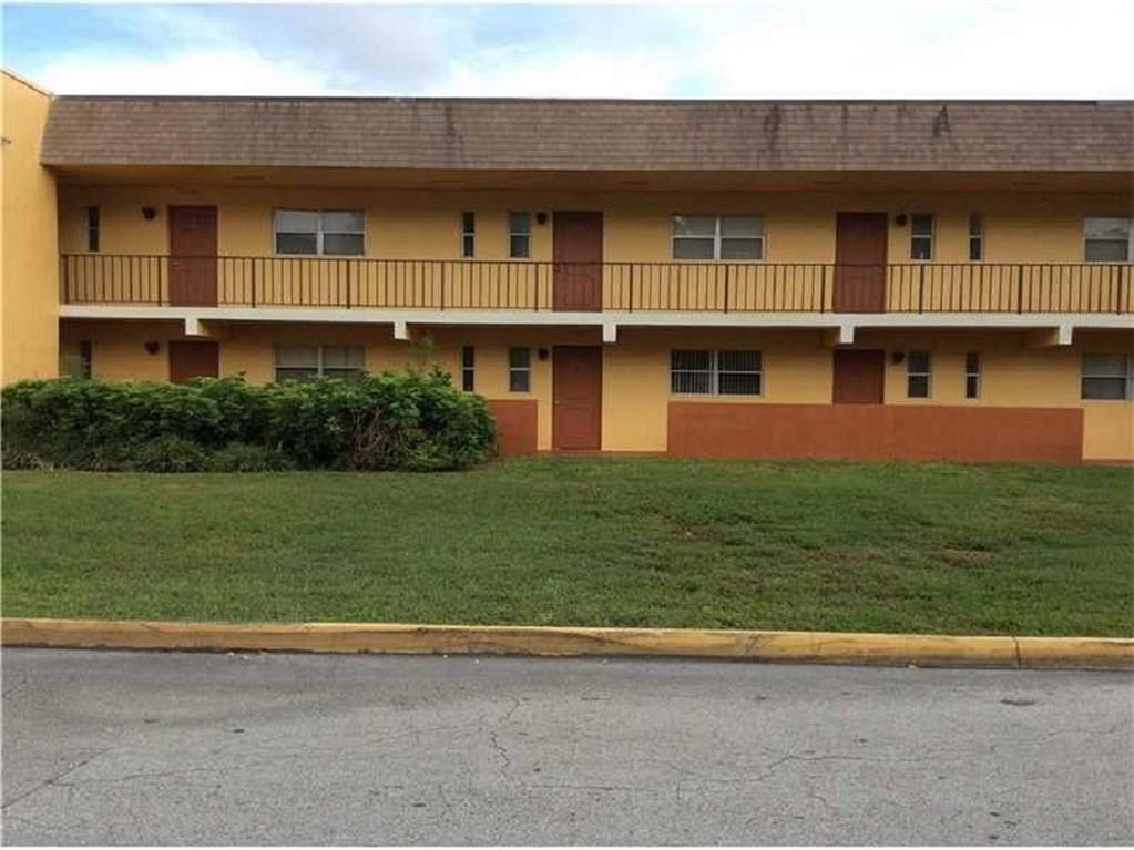 Versailles Gardens - Residential Lease