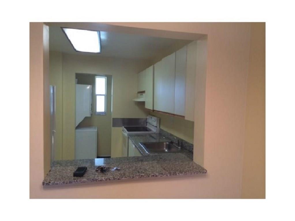 Versailles Gardens - Residential Lease