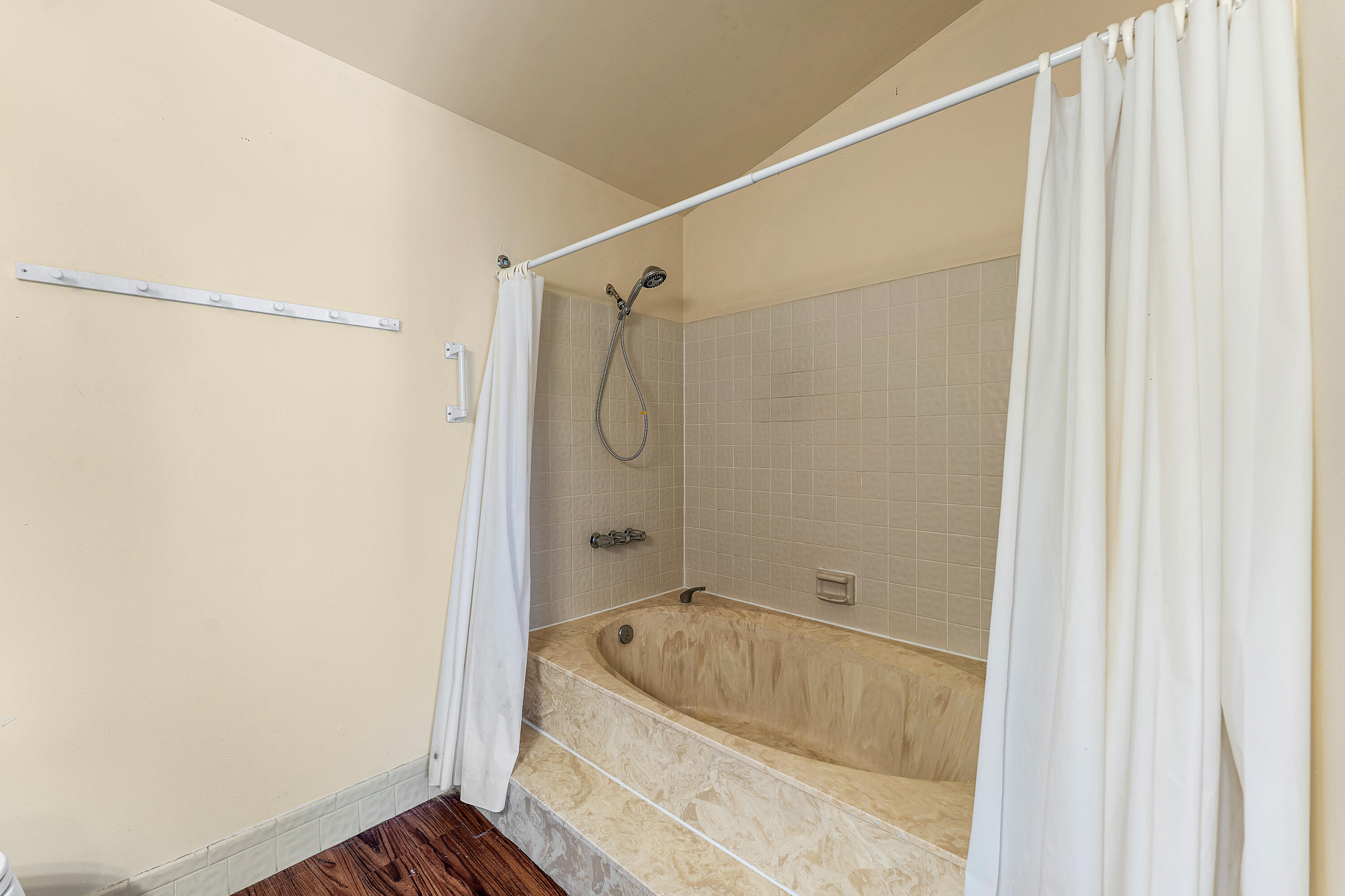 CINNAMON 1 - Residential