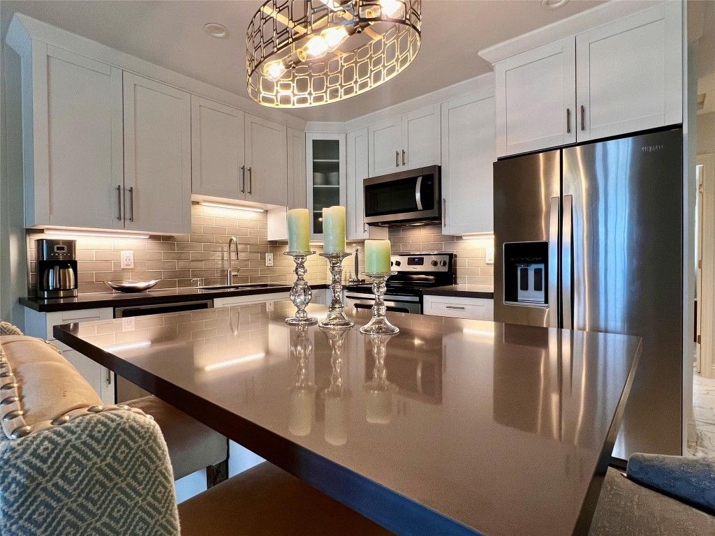 Photo of 5203 NE 24th Terrace #B310, Fort Lauderdale, FL 33308 (MLS # F10512307)