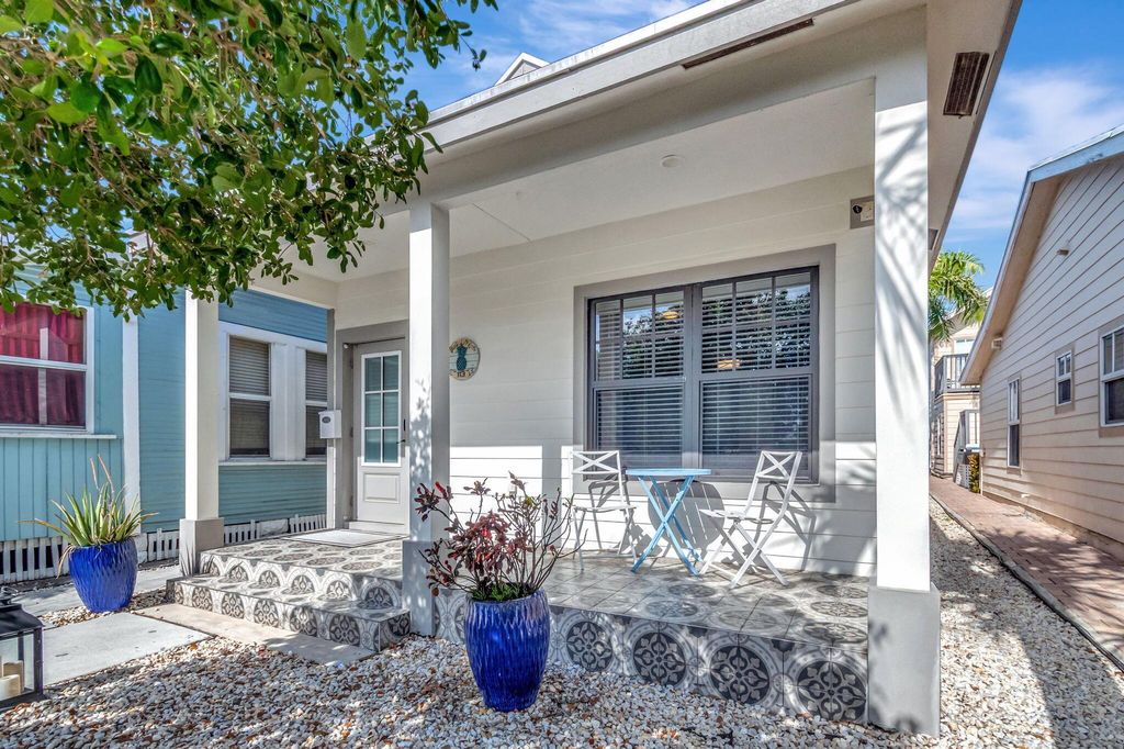 Photo of 113 S L Street, Lake Worth Beach, FL 33460 (MLS # R11084677)