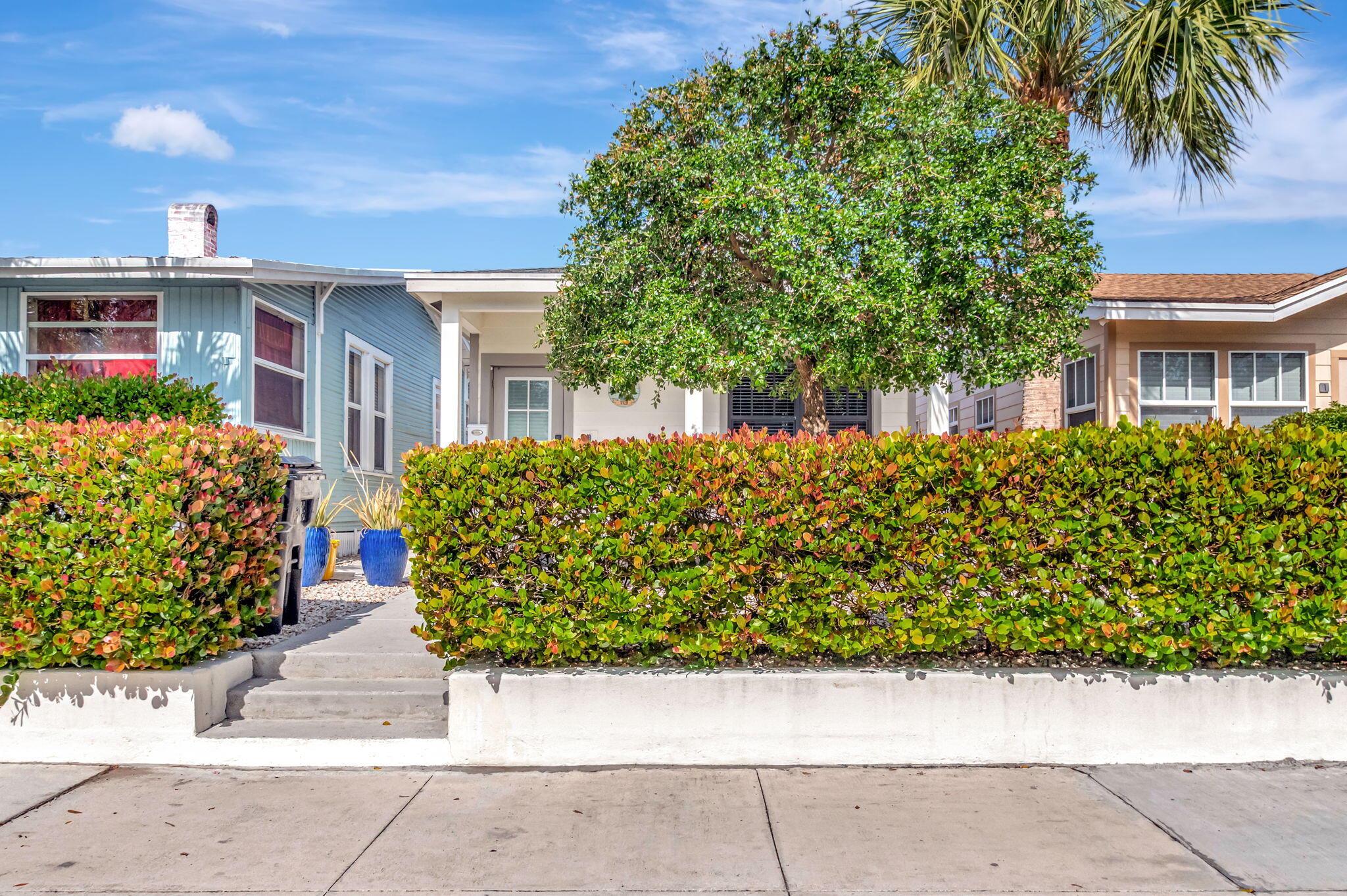 113 S L Street