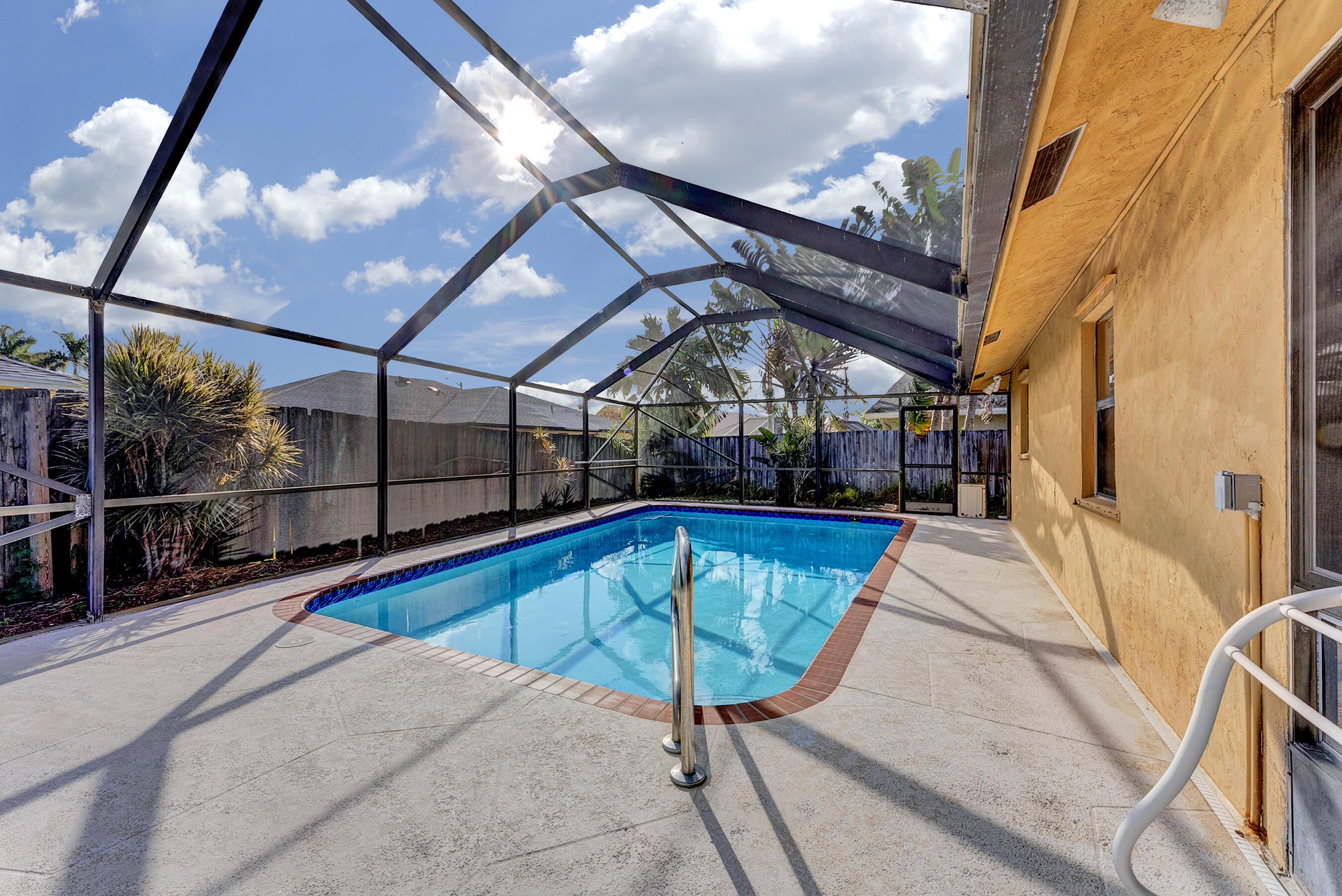 SEA PINES - Residential