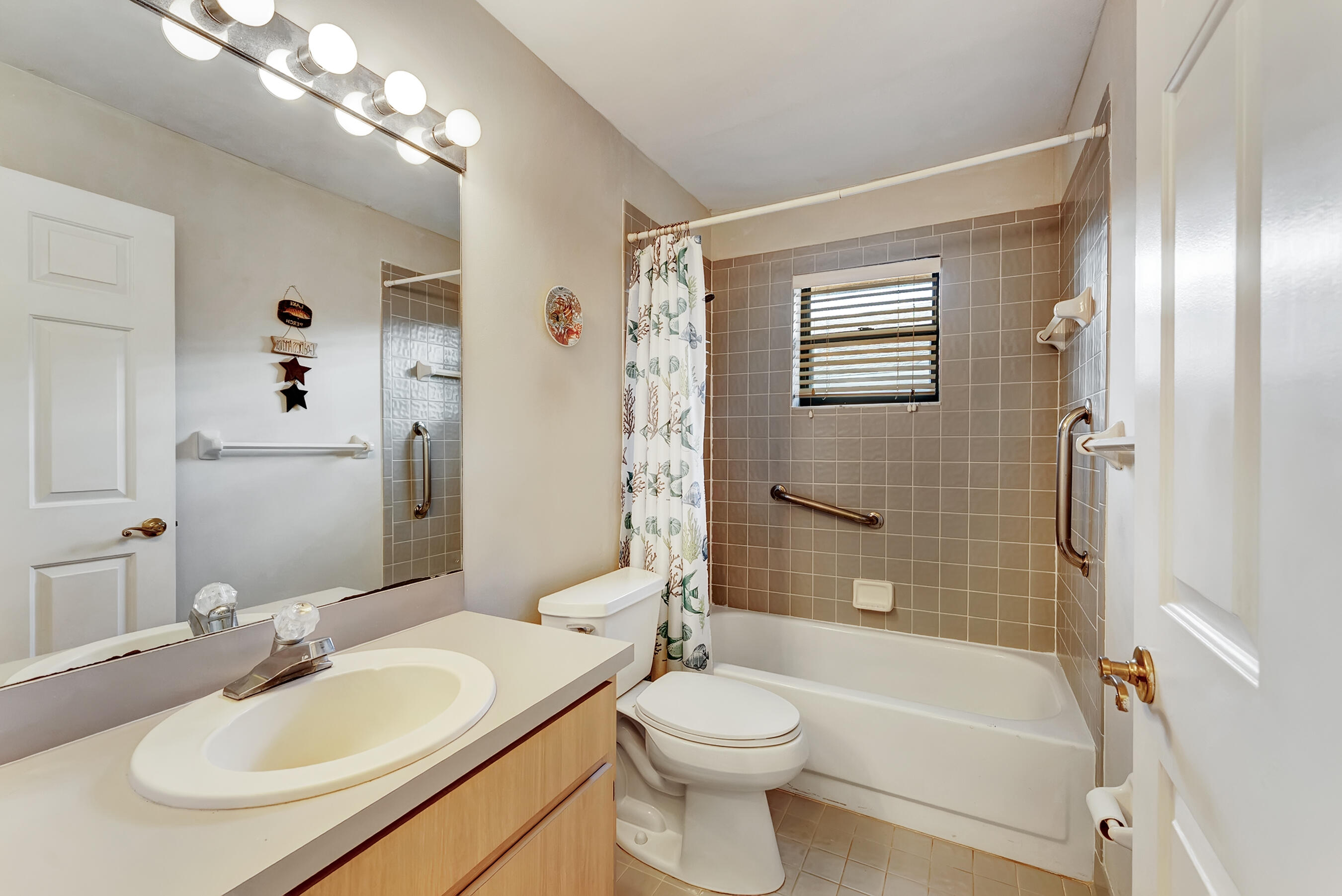 SEA PINES - Residential