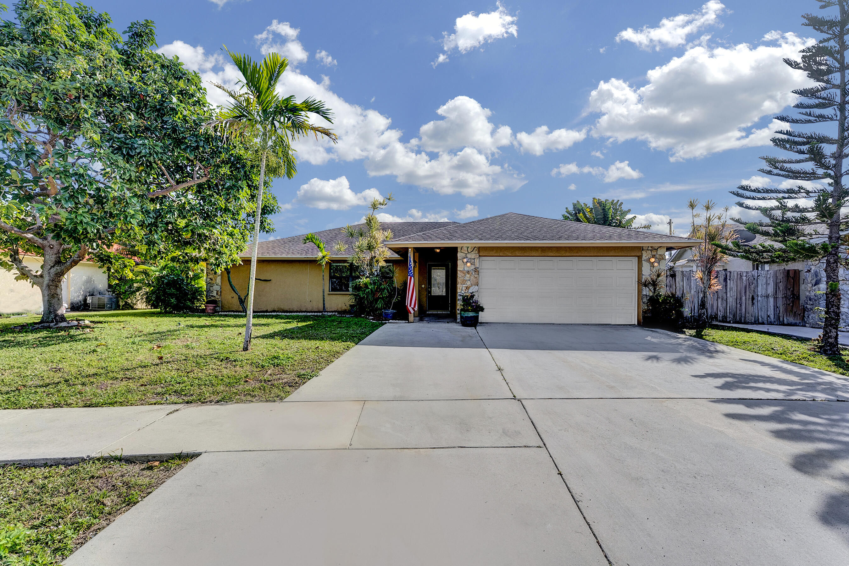 SEA PINES - Residential