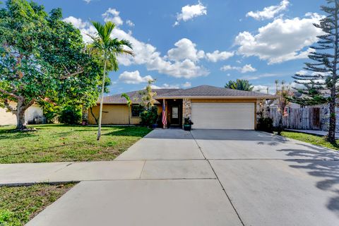 1059 Wynndale Way Lantana FL 33462