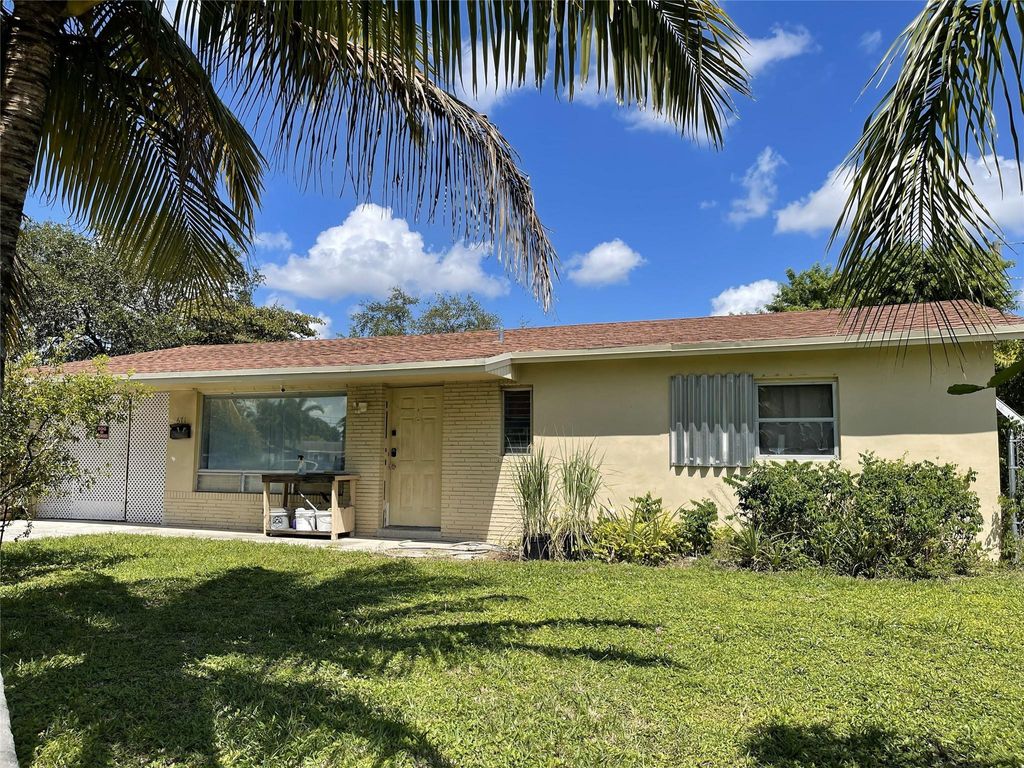 Photo of 671 NW 38th Street, Deerfield Beach, FL 33064 (MLS # F10539969)
