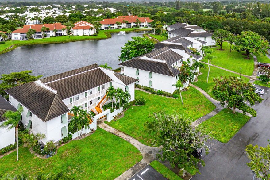 Cypress Point at PGA National! Charming 1BD/1BA condo overlooking a tranquil lake. Features include a galley kitchen with breakfast bar, spacious living room, and private balcony with serene water views. An excellent investment with low monthly fees, this residence offers the opportunity to own in the renowned PGA National community--home to world-class golf. Ideally located in Palm Beach Gardens, just minutes to fine dining, shopping, and pristine beaches.