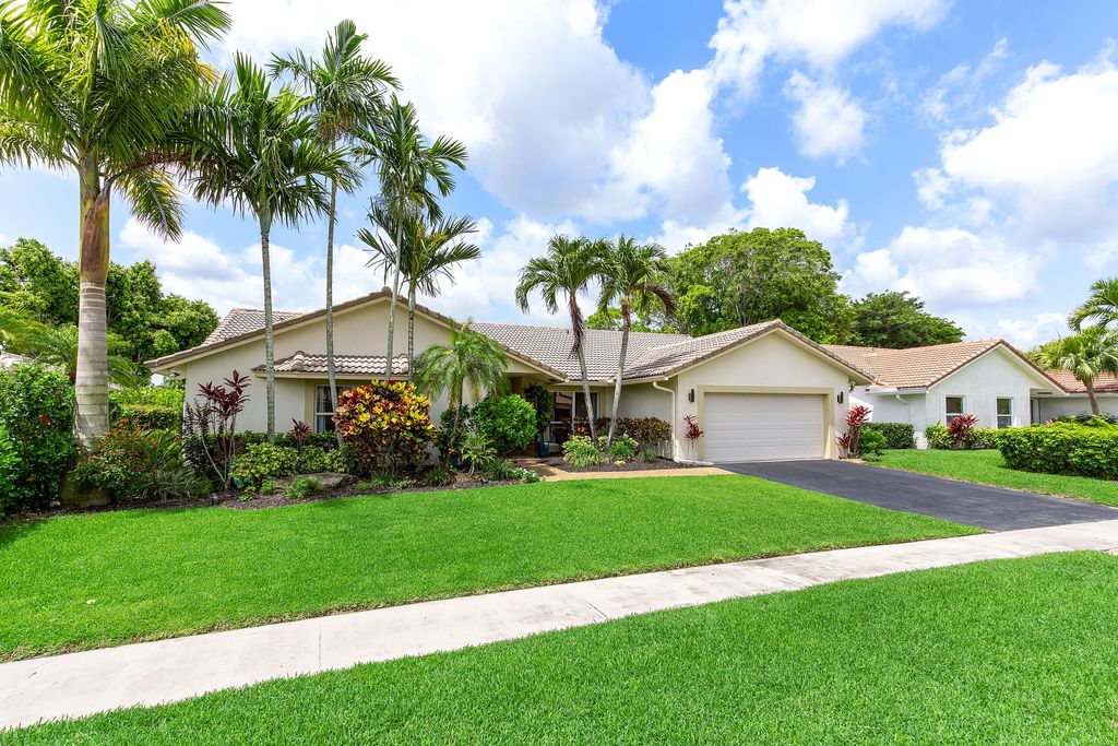 Photo of 10094 Crosswind Road, Boca Raton, FL 33498 (MLS # R11098044)
