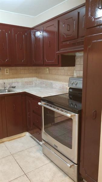 4324 NW 9th Avenue 6-3c
