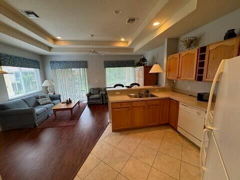 CASTLE PINES CONDOMINIUM - Residential