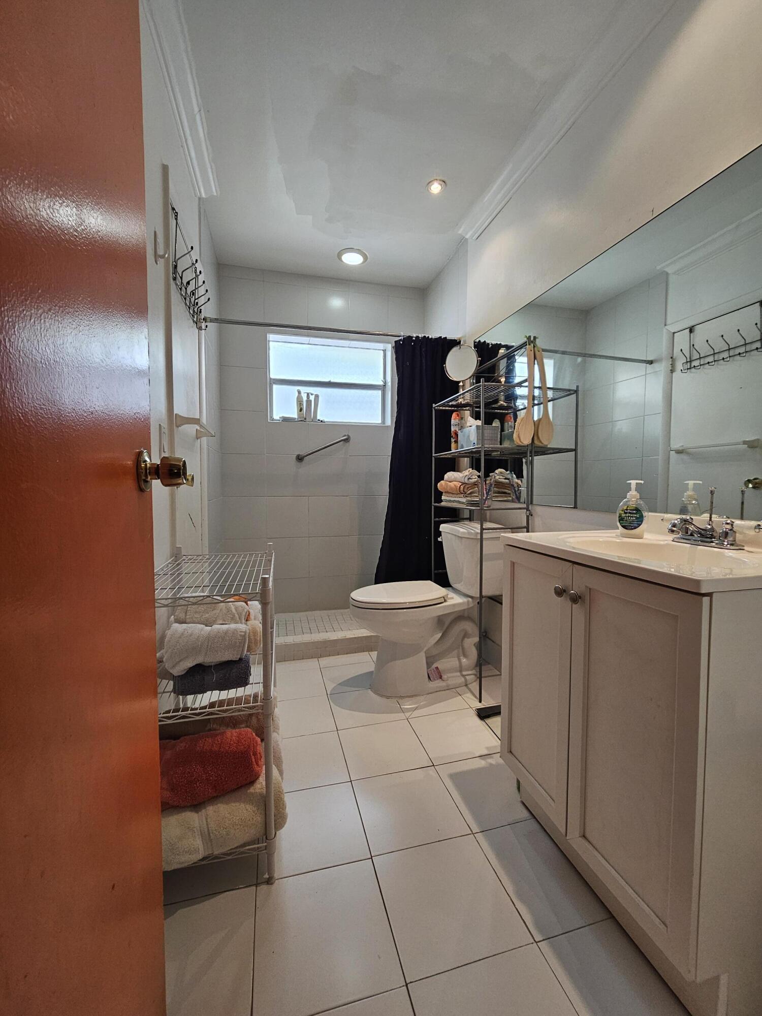 WILLOW GARDENS CONDO - Residential