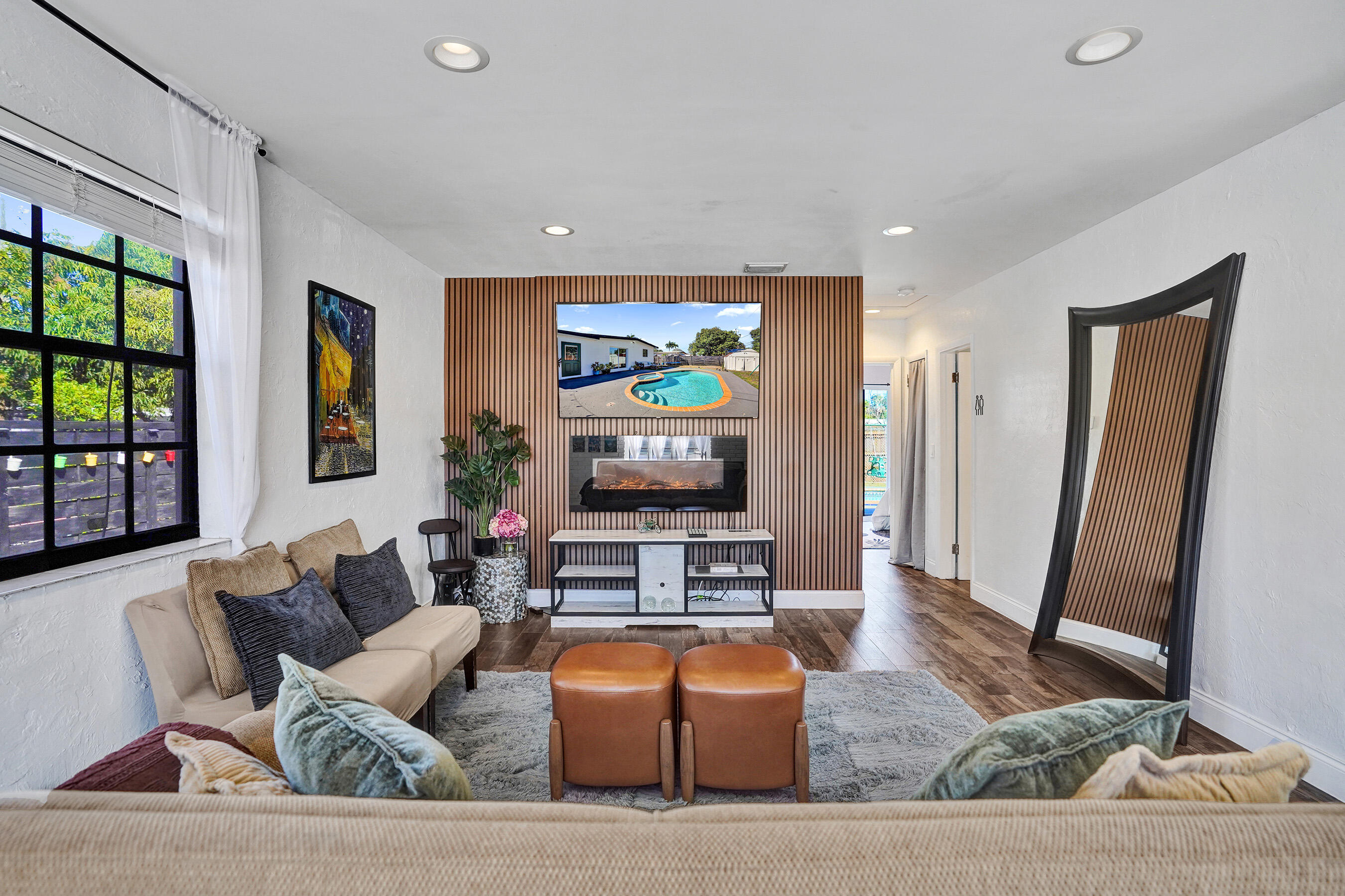 PALM SPRINGS VILLAGE 8 - Residential