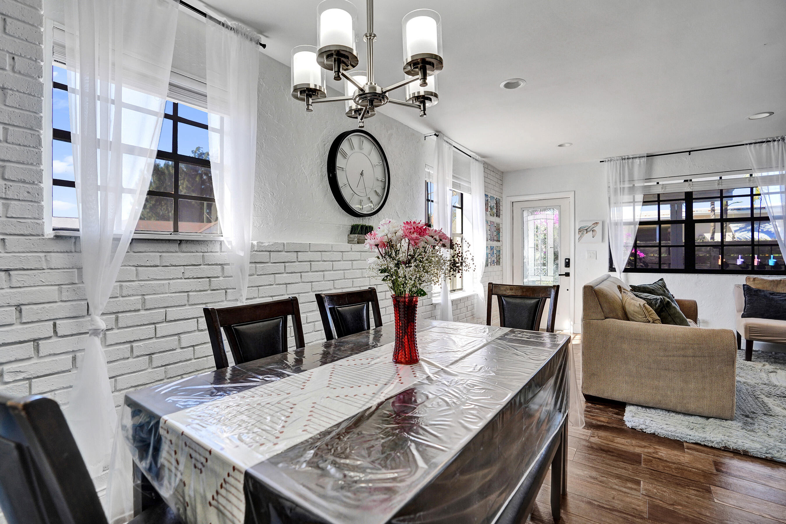 PALM SPRINGS VILLAGE 8 - Residential