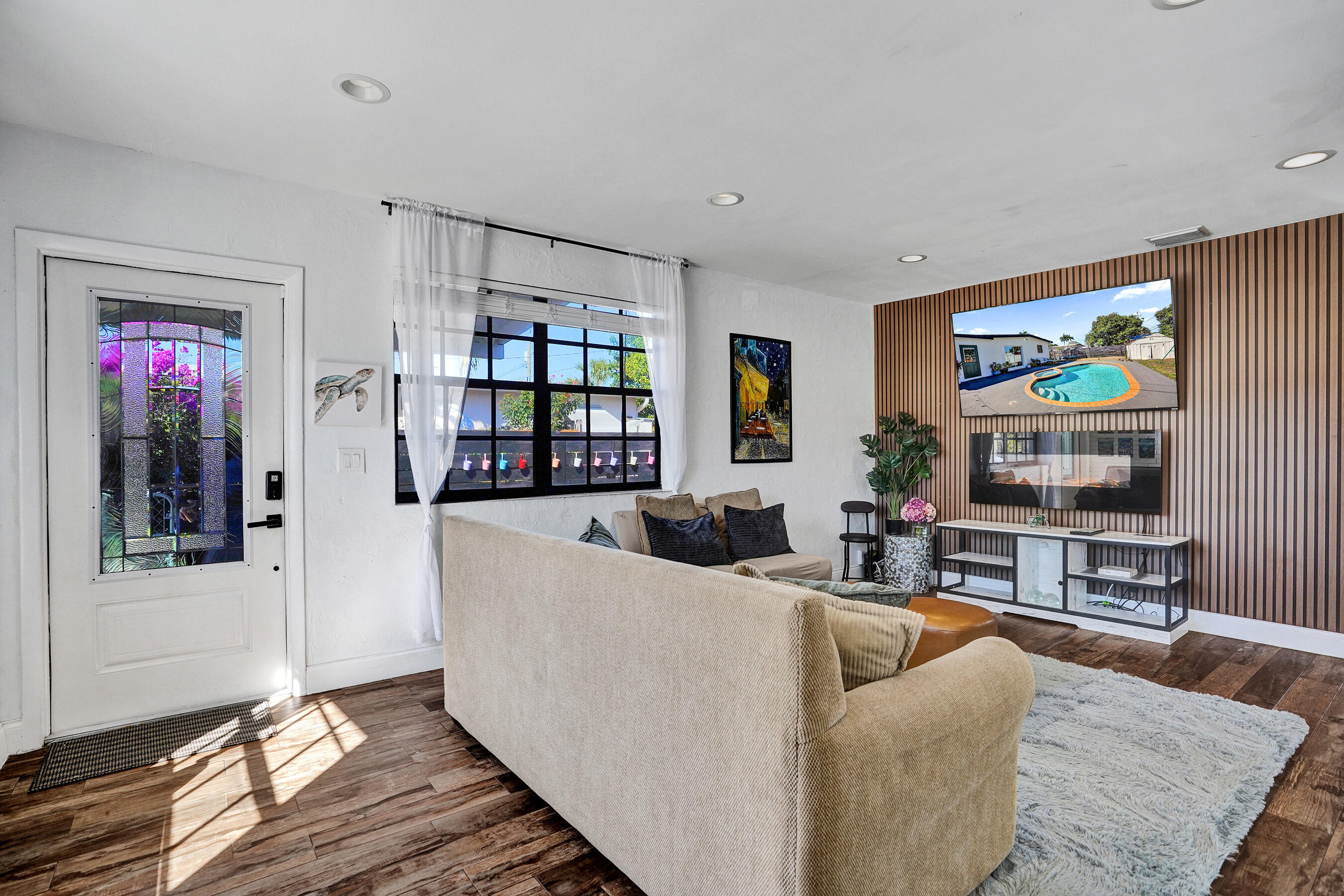 PALM SPRINGS VILLAGE 8 - Residential