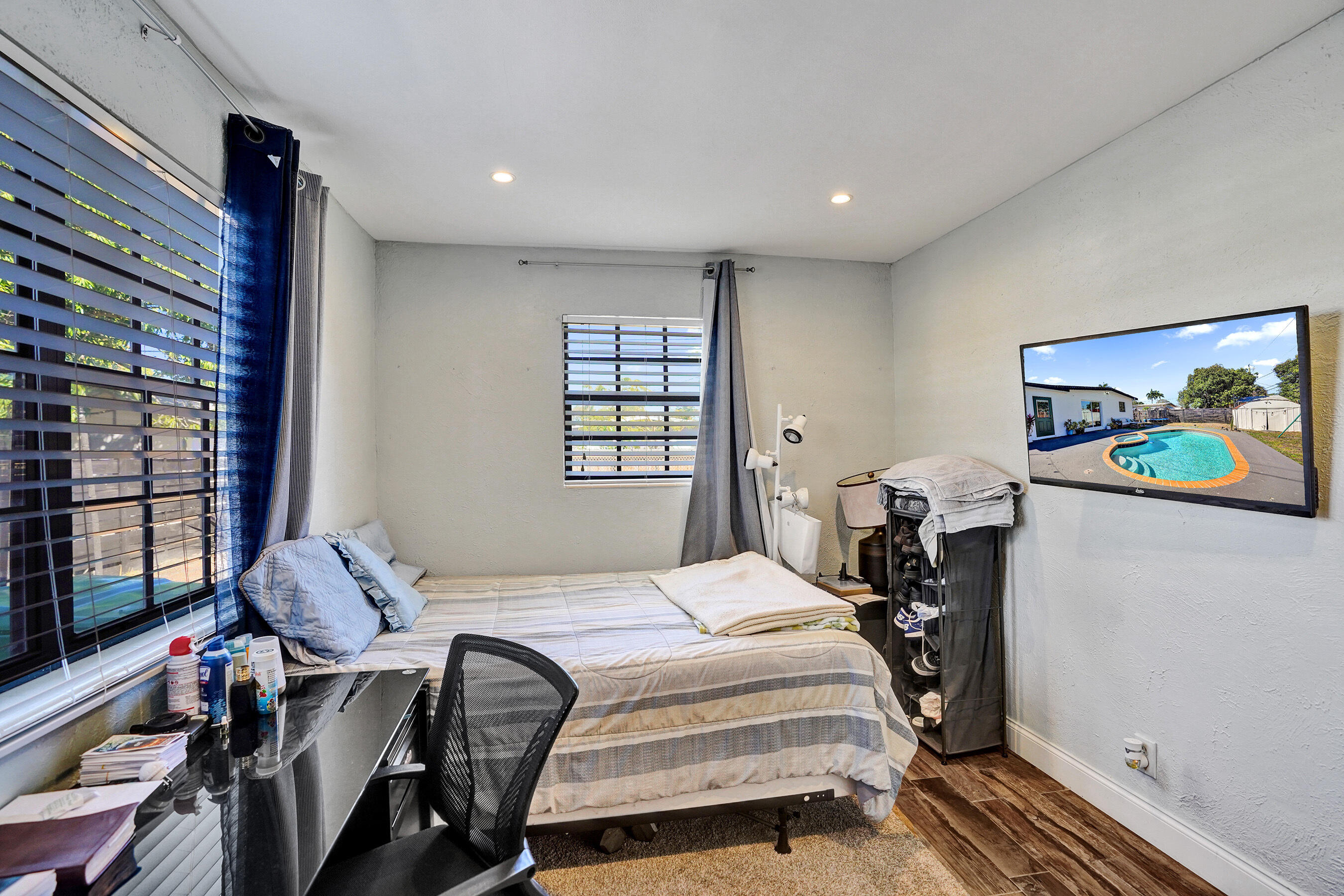 PALM SPRINGS VILLAGE 8 - Residential