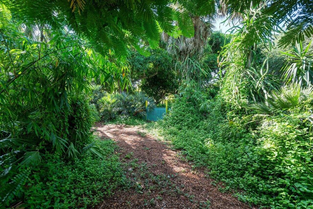 NORTH SHORE TERRACE 2 - Residential