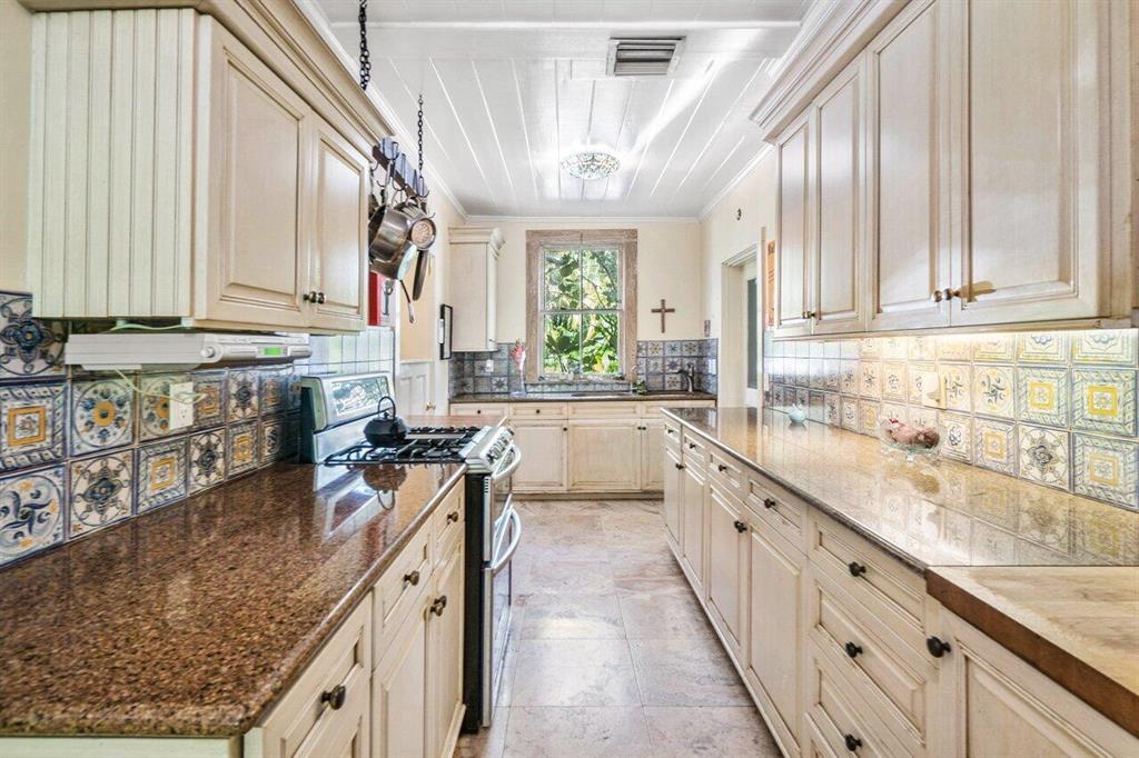 NORTH SHORE TERRACE 2 - Residential