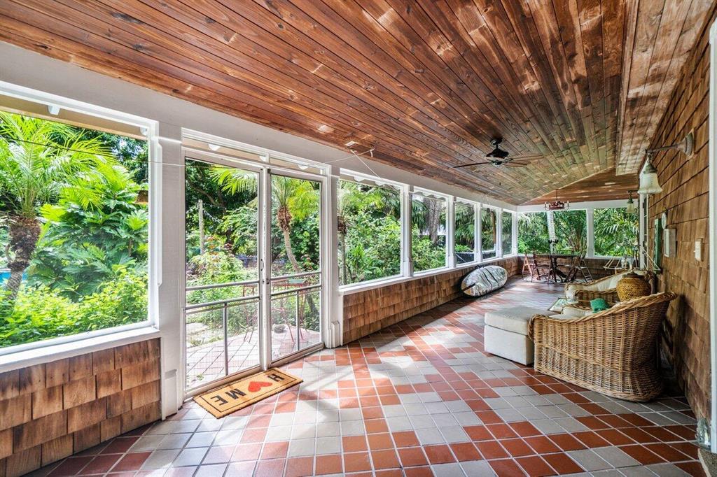 NORTH SHORE TERRACE 2 - Residential