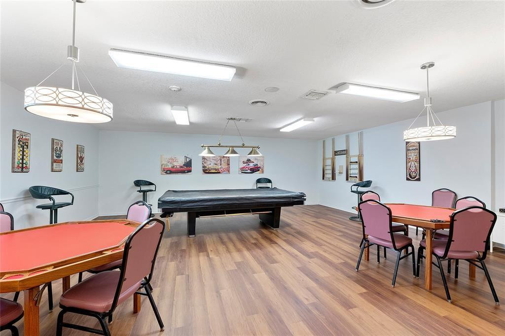 ORIOLE GOLF & TENNIS CLUB - Residential