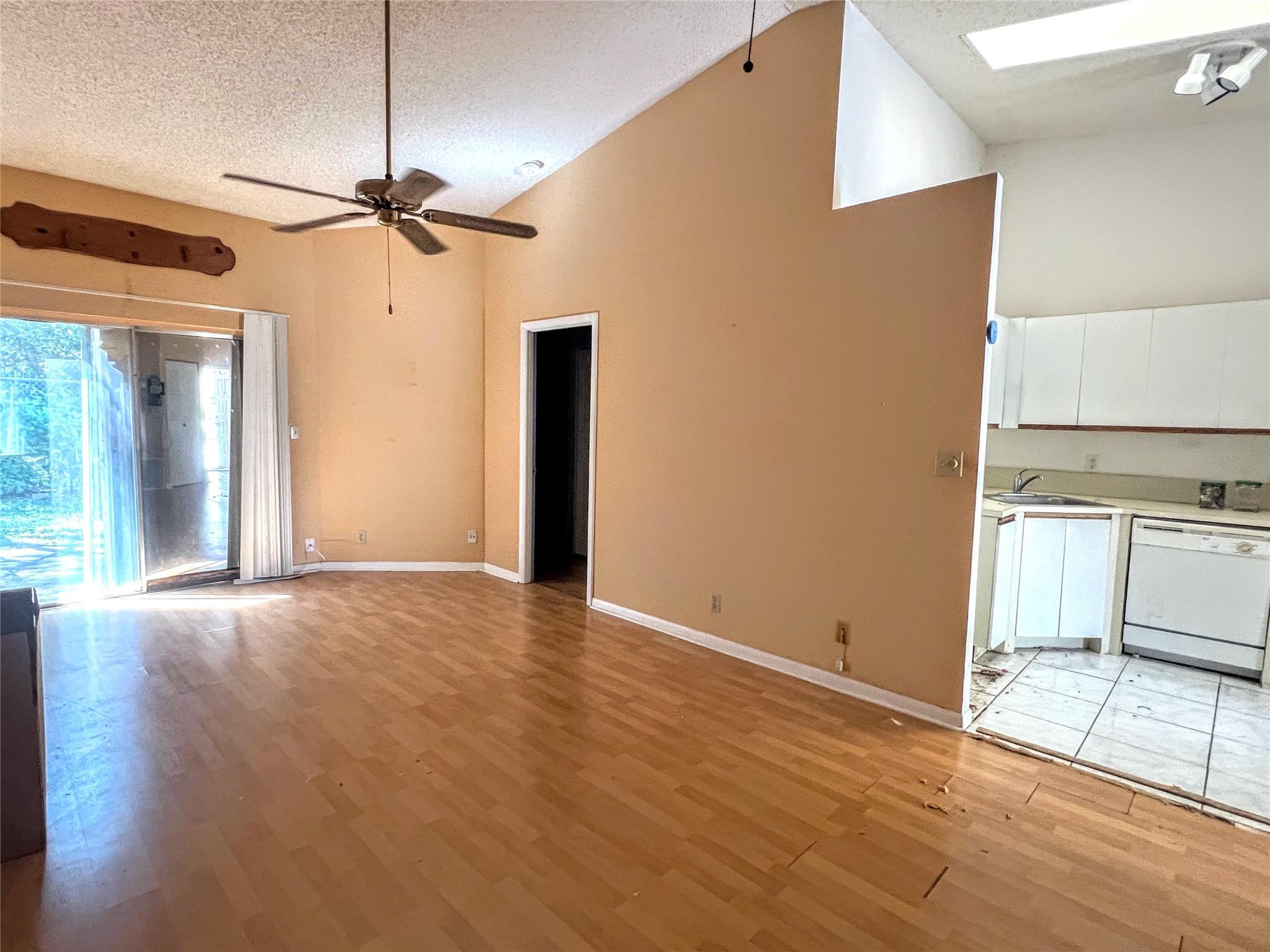 608 NW 47th St