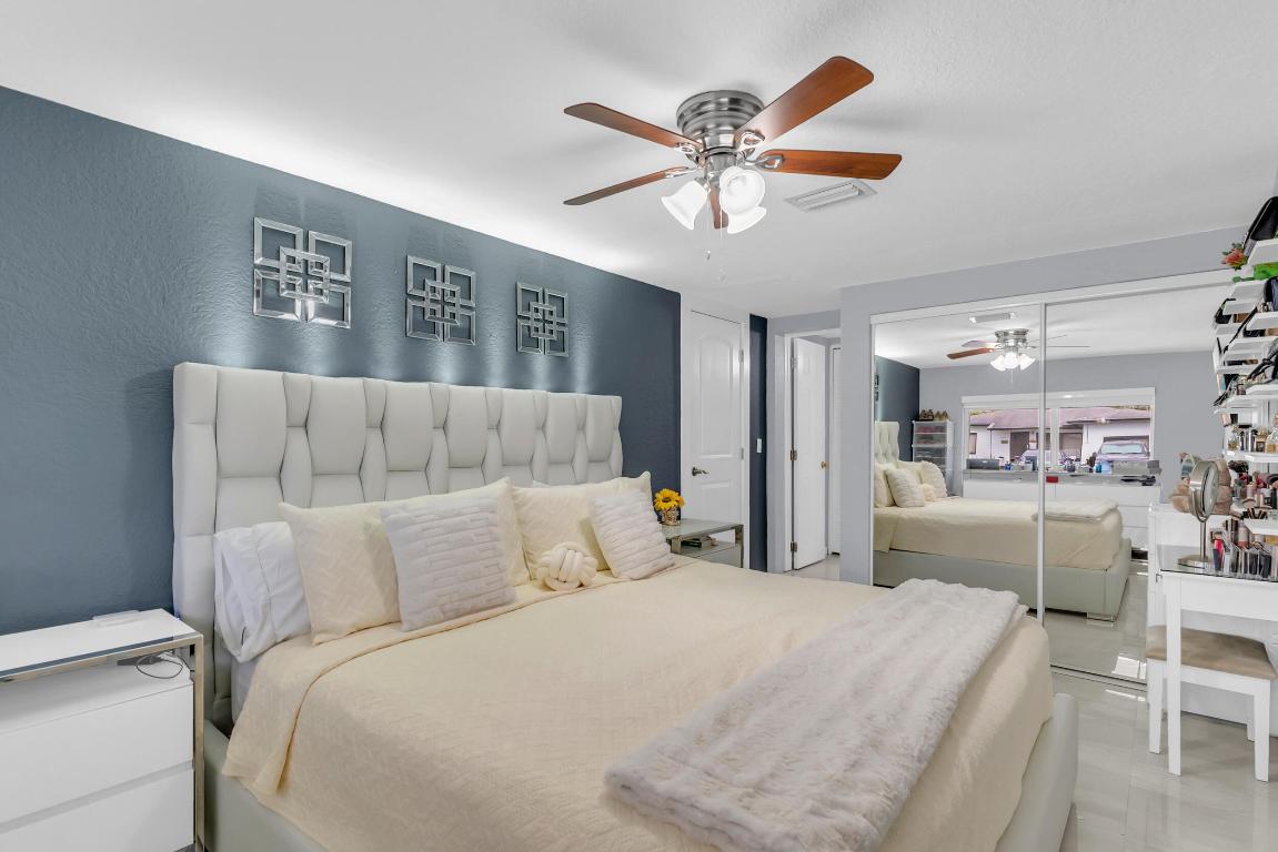 CORAL VILLAS - Residential