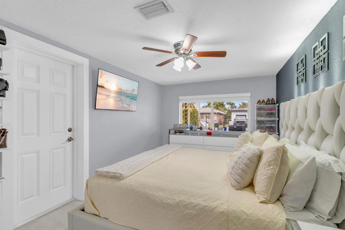 CORAL VILLAS - Residential