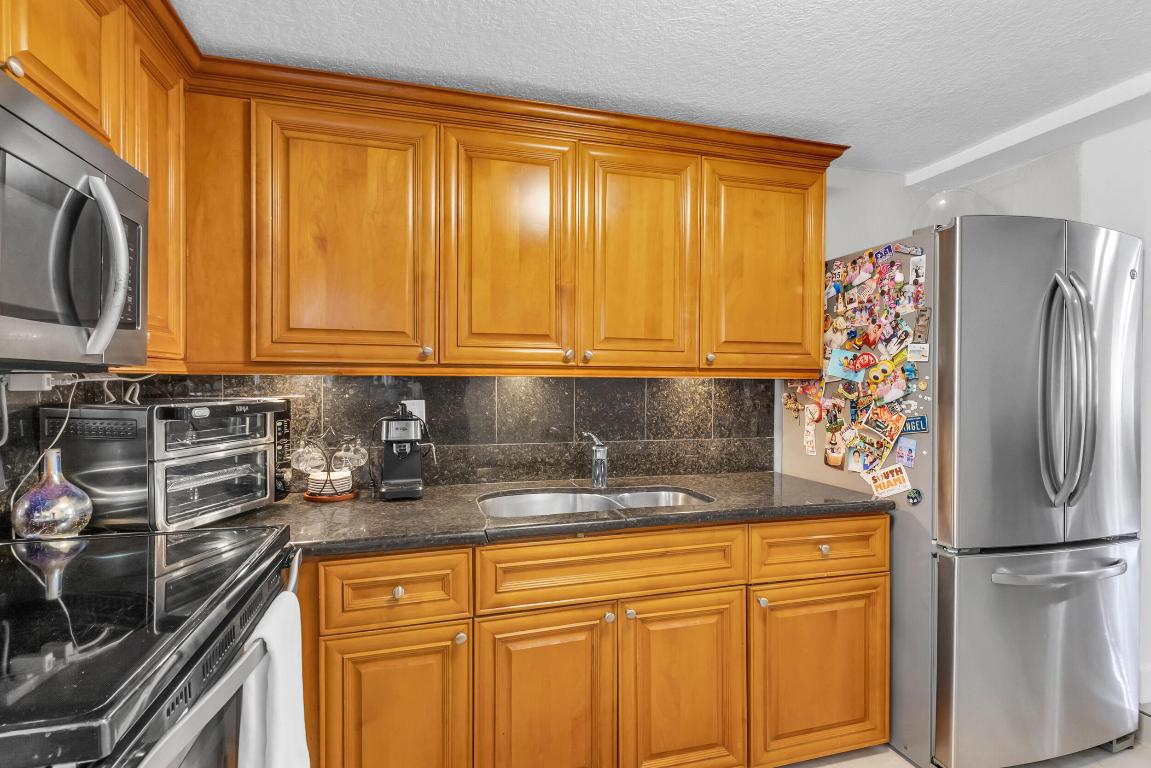 CORAL VILLAS - Residential