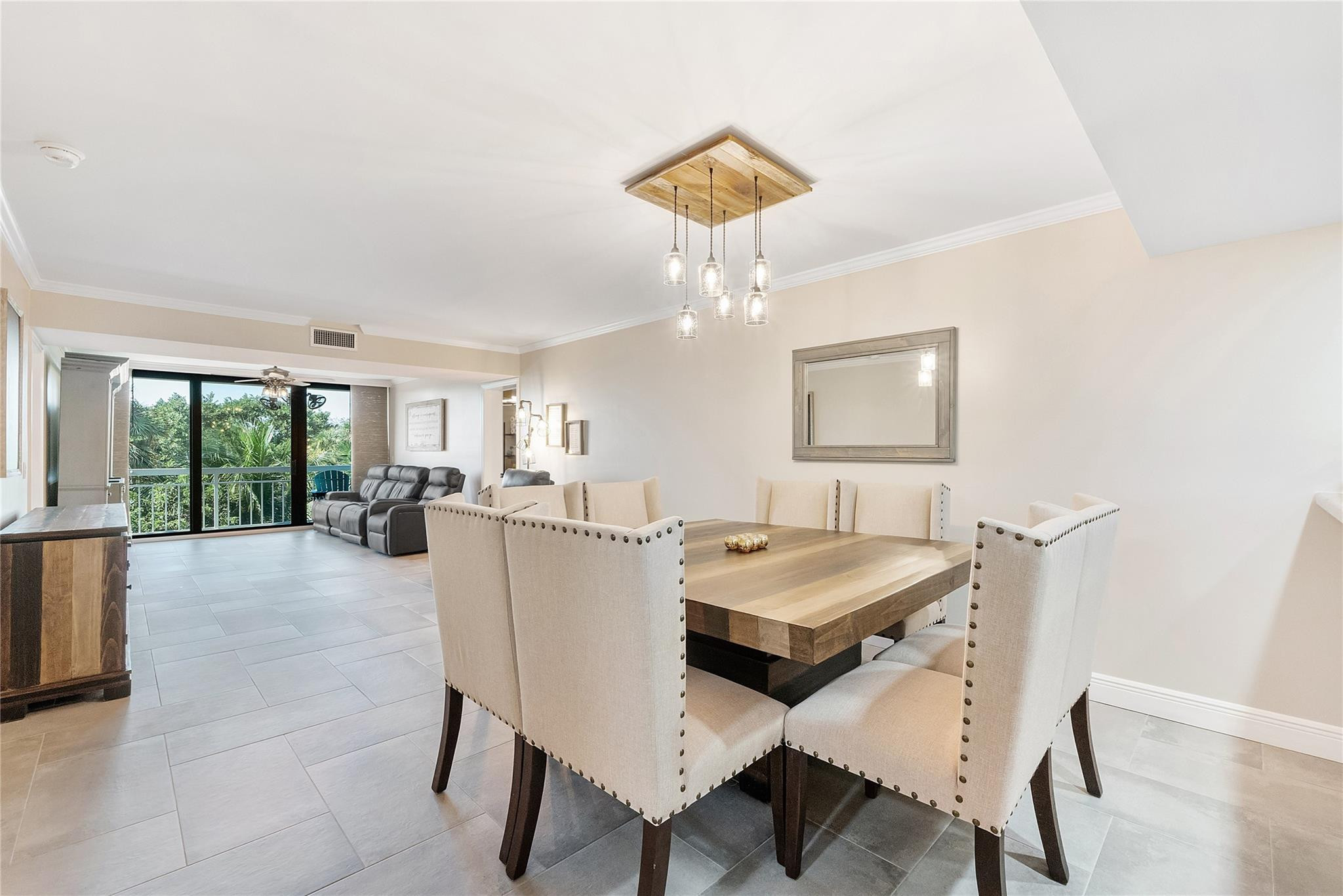 6181 Balboa Circle 403