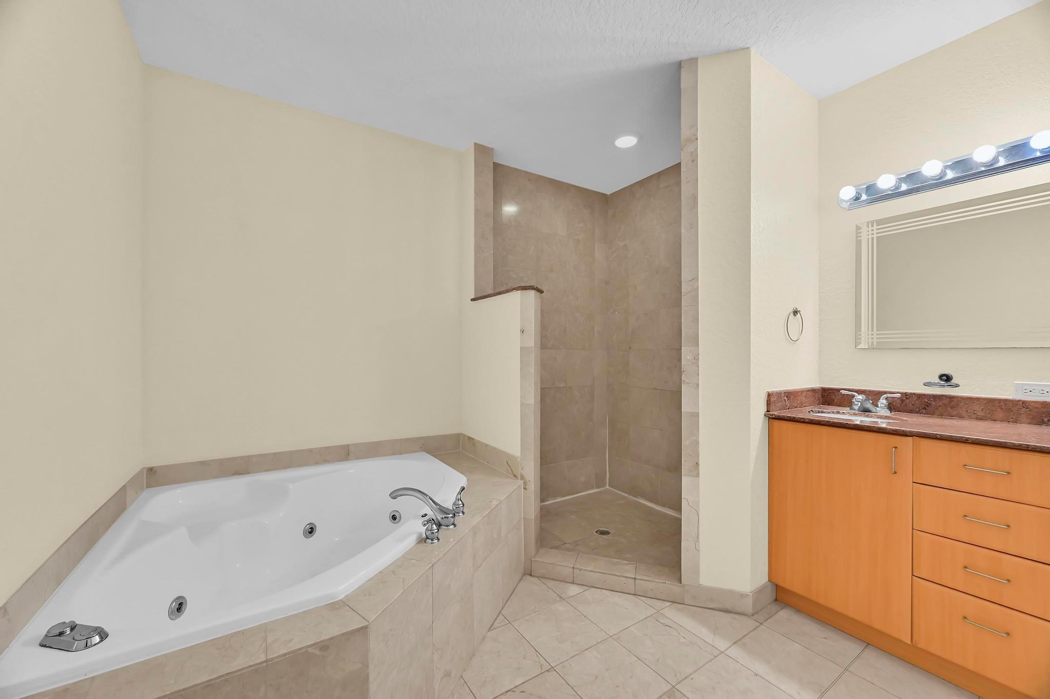 PARK PLACE CONDO - Residential