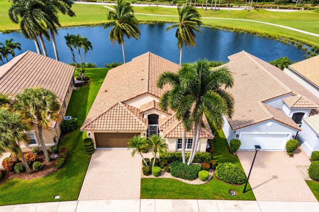 Photo of 7289 Haviland Circle, Boynton Beach, FL 33437 (MLS # B26084581)