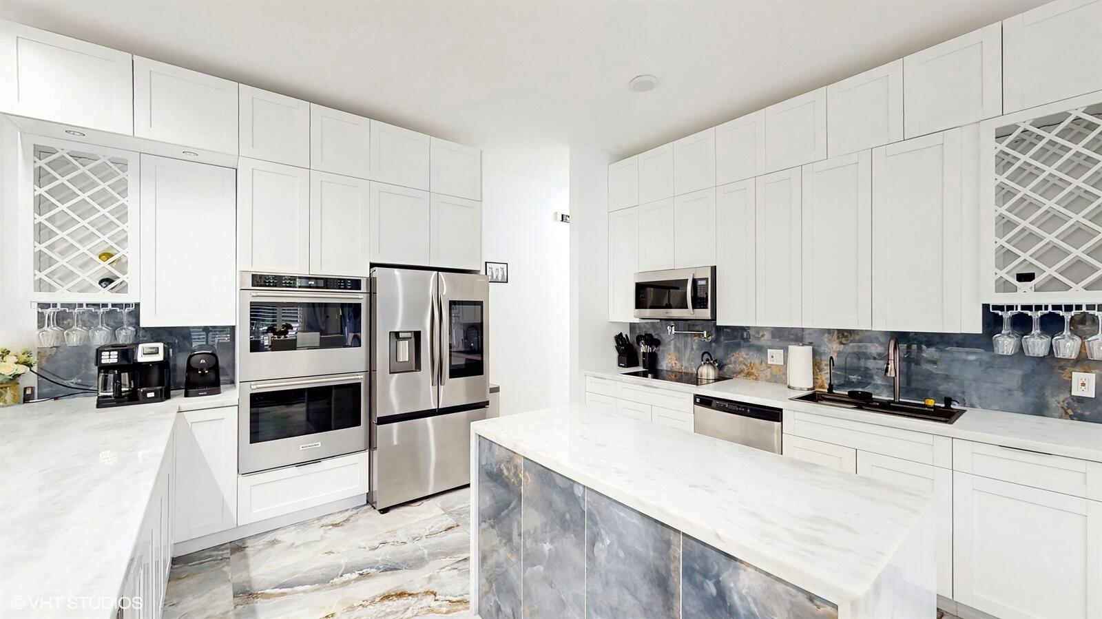 LAKEFIELD OF THE LANDINGS - Residential