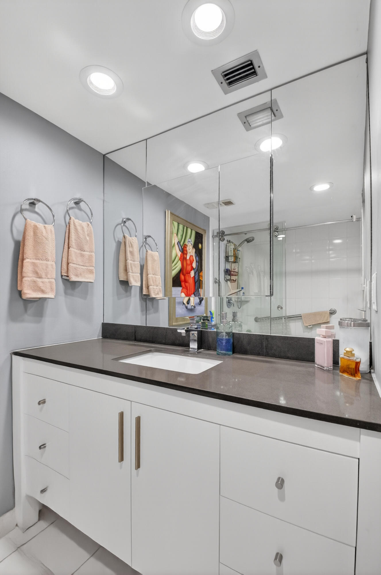 LAKEWOOD - Residential