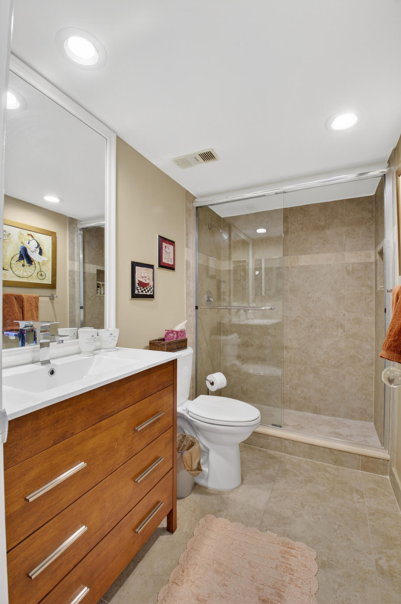 LAKEWOOD - Residential