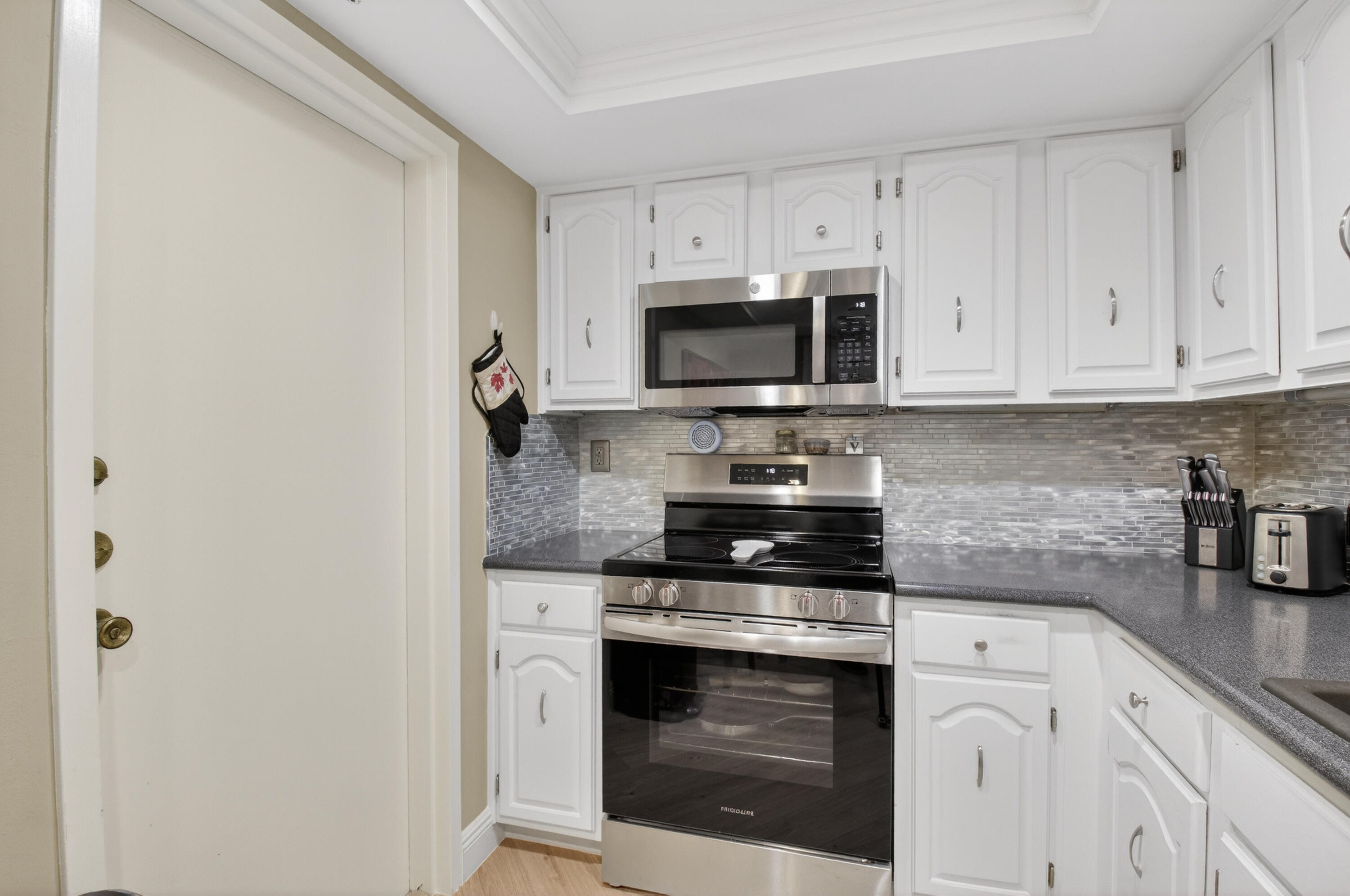 LAKEWOOD - Residential