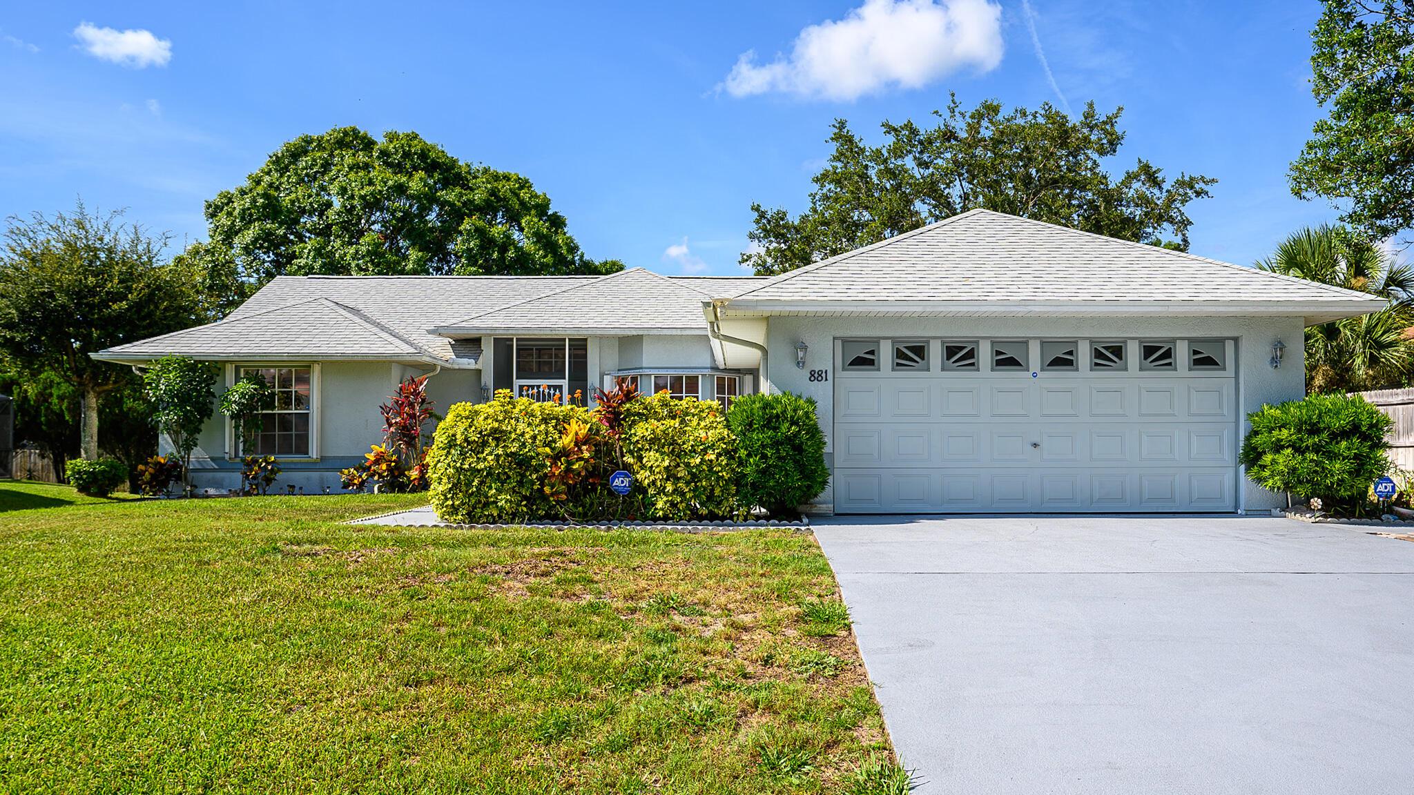 881 Foster Avenue, Sebastian, FL, 32958/$340,000 1 881 Foster Avenue