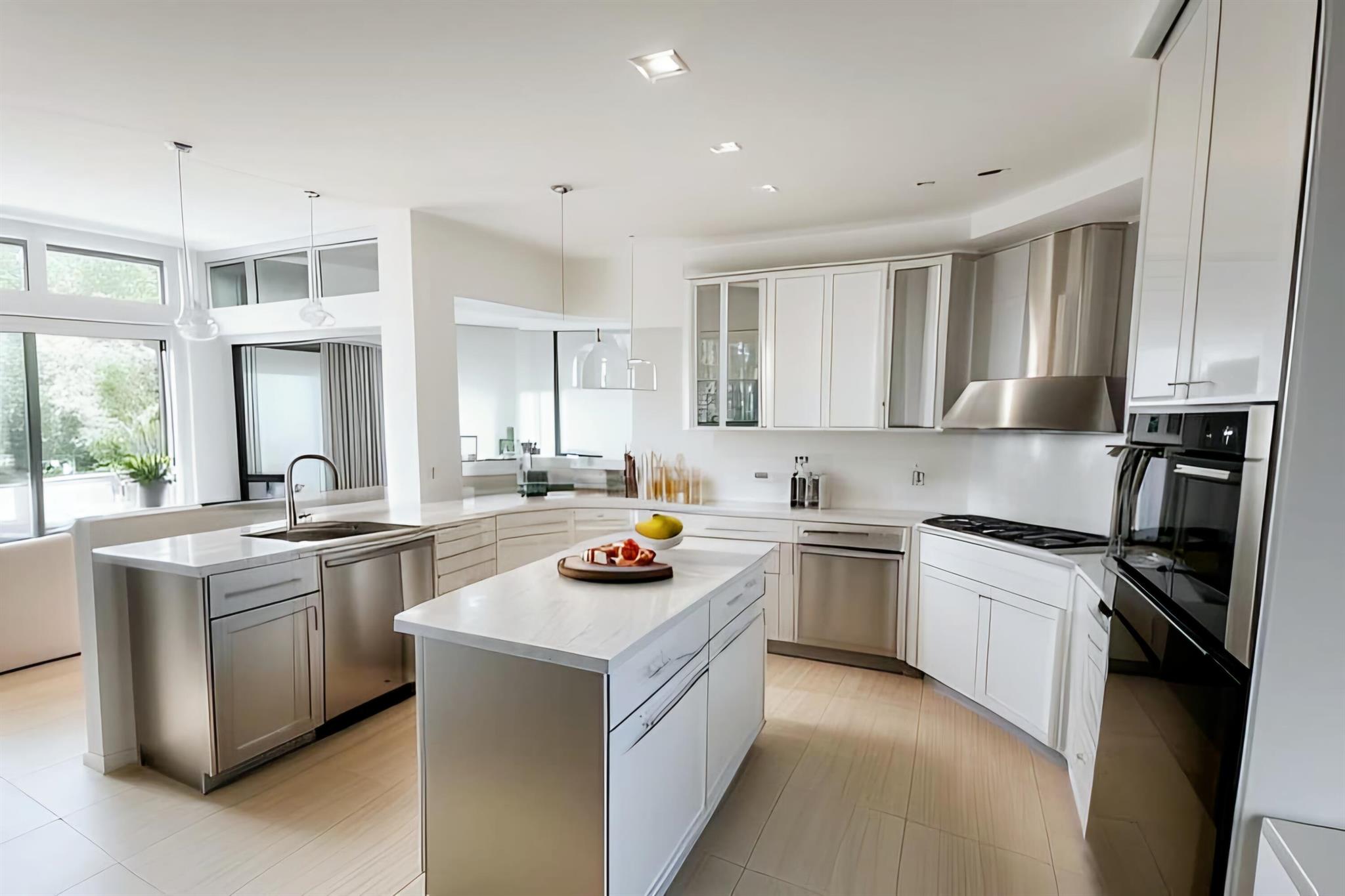 PALM BEACH POINT - Residential