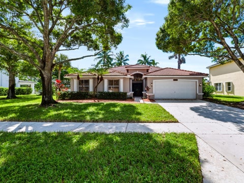 Tiny photo for 5574 Bermuda Dunes Circle, Lake Worth, FL 33463 (MLS # B26086121)