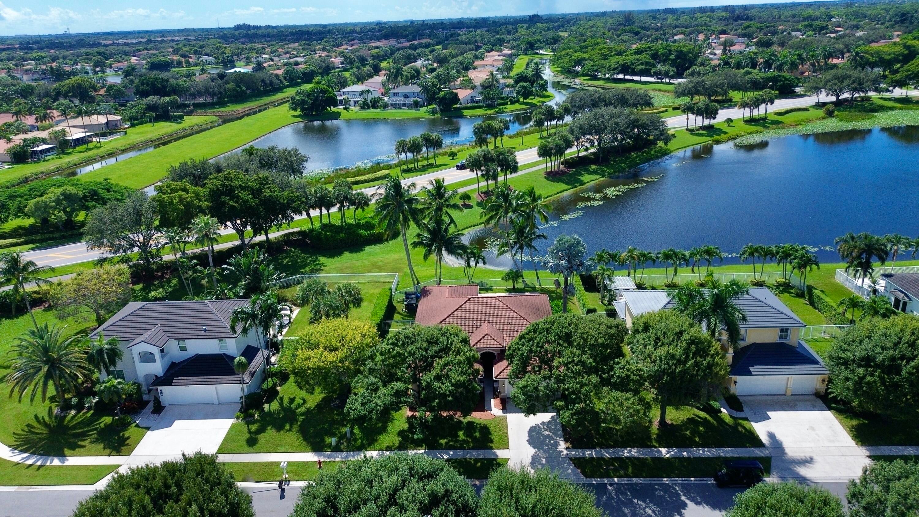 5574 Bermuda Dunes Circle