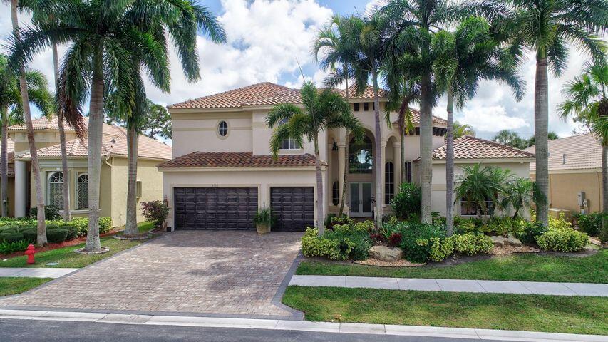 6735 Royal Orchid Circle