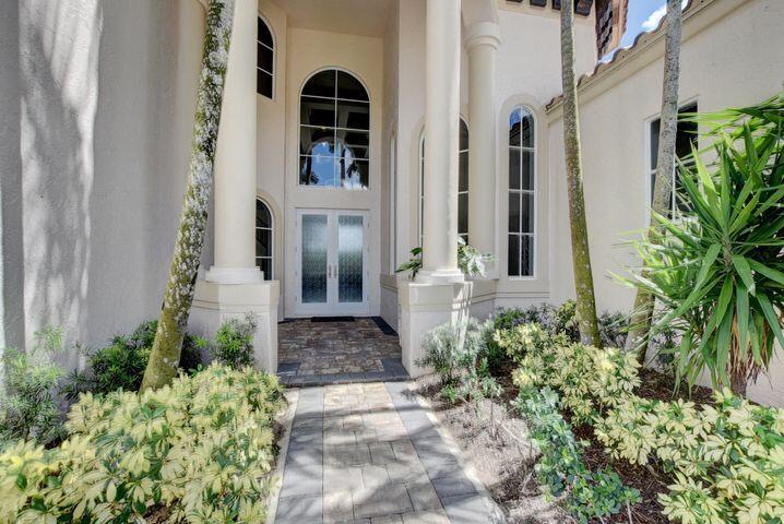 6735 Royal Orchid Circle