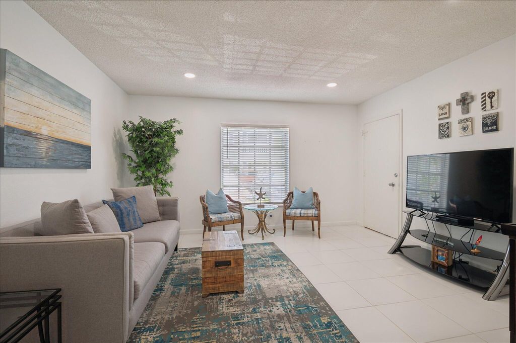 Photo of 2210 NE 67th Street #1211, Fort Lauderdale, FL 33308 (MLS # B26029243)