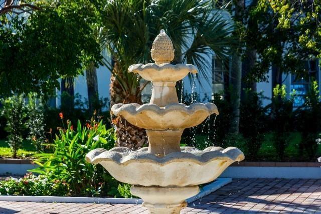IMPERIAL POINT COLONNADES CONDO - Residential