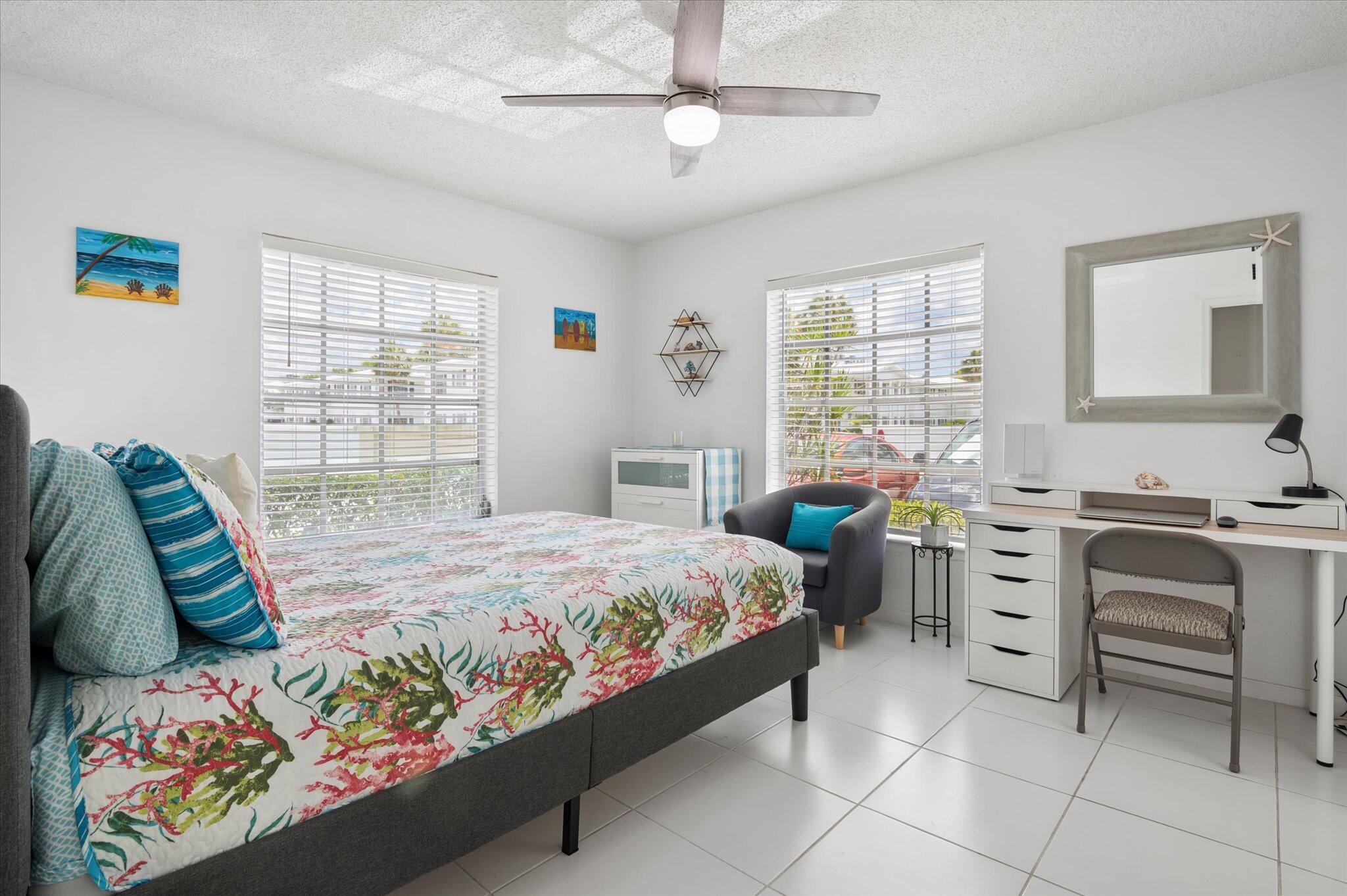 IMPERIAL POINT COLONNADES CONDO - Residential