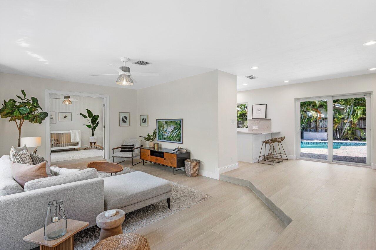 541 SW 9th Terrace